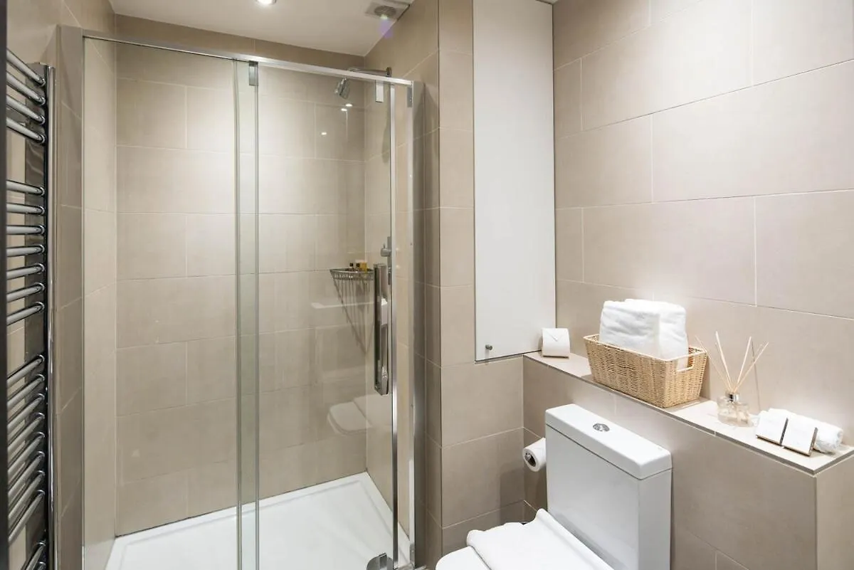Huge Penthouse Retreat Next To Old Street Station Apartment London